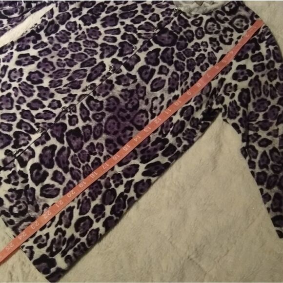 Roz & Ali Cardigan  - Picture 6 of 8